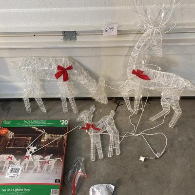 Deer Yard Set