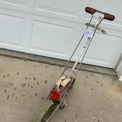 Precision Garden Seeder