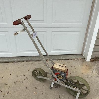 Precision Garden Seeder