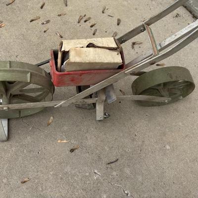 Precision Garden Seeder