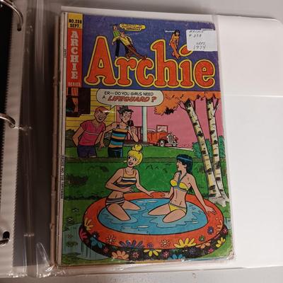 ARCHIE COMIC BOOKS