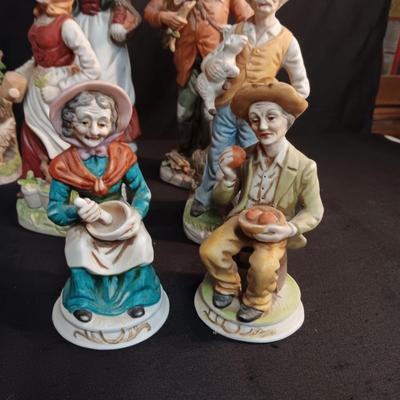 HOMCO AND OTHER FIGURINES