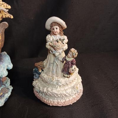 NOAH'S ARK AND LADY IN A FANCY DRESS MUSIC BOXES PLUS AN ASSORTMENT OF FIGURINES