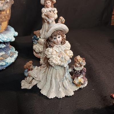 NOAH'S ARK AND LADY IN A FANCY DRESS MUSIC BOXES PLUS AN ASSORTMENT OF FIGURINES