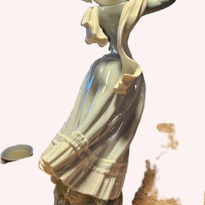 Retired Lladro Spring Breeze, #4936