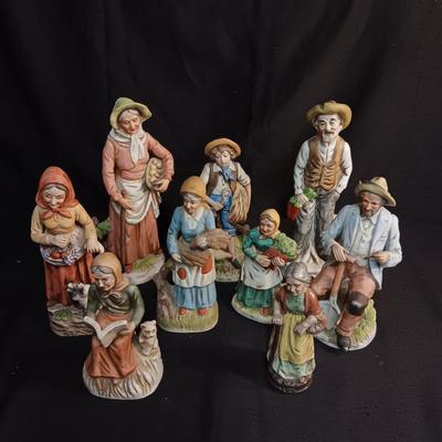 A COLLECTION OF FIGURINES