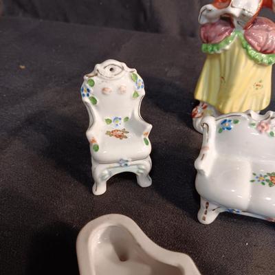 VICTORIAN STYLE PORCELAIN FURNITURE AND FIGURINES