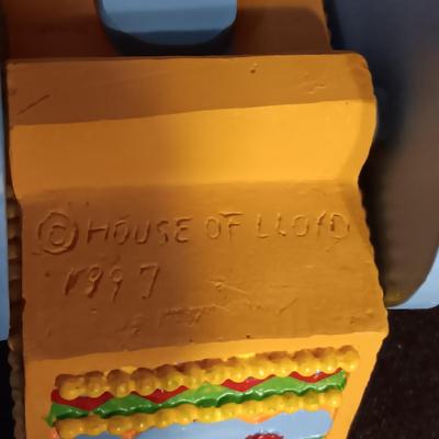 HOUSE OF LLOYDS HORSE AND CART, SMALL NORITAKE BASKETS AND MORE