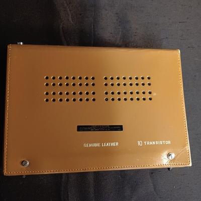TRANCEL TRANSISTOR 10 RADIO IN A LEATHER CASE