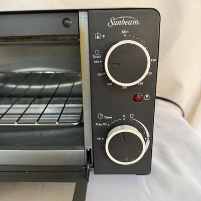 Sunbeam Toaster-oven and Crockpot (K-BM)