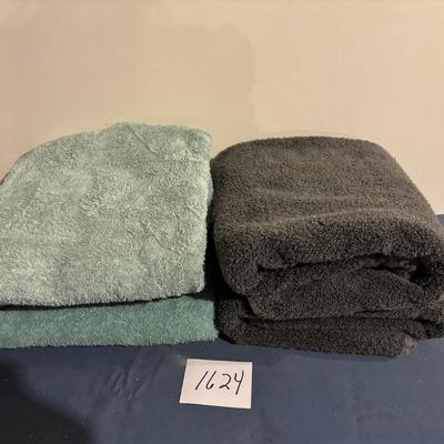 Bath Towel Lot