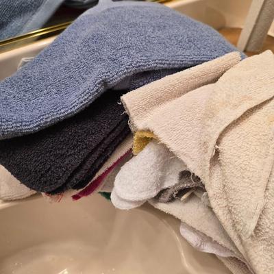Wash cloth and hand towel lot