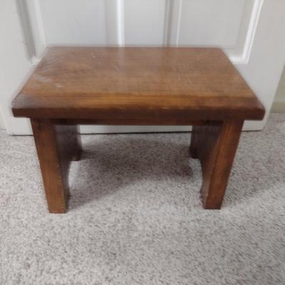Wooden Foot/Step Stool- Approx 15" x 10" x 11 1/2" Tall