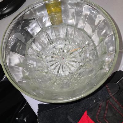 Serving bowls