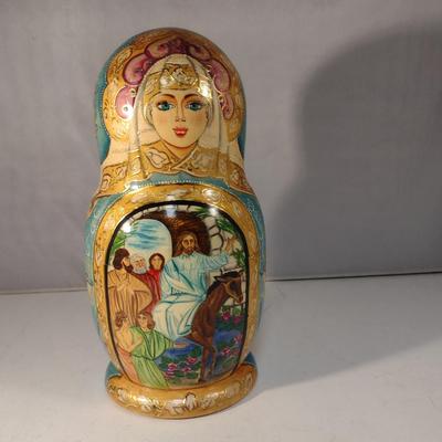 Russian Nesting Dolls (#8)