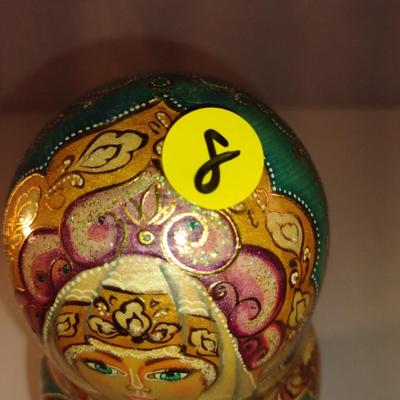 Russian Nesting Dolls (#8)