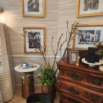 Sale Photo Thumbnail #13: art work and antiques
