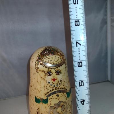 Russian Nesting Dolls (#14)