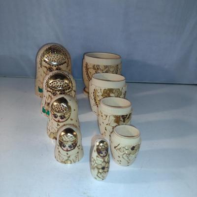 Russian Nesting Dolls (#14)