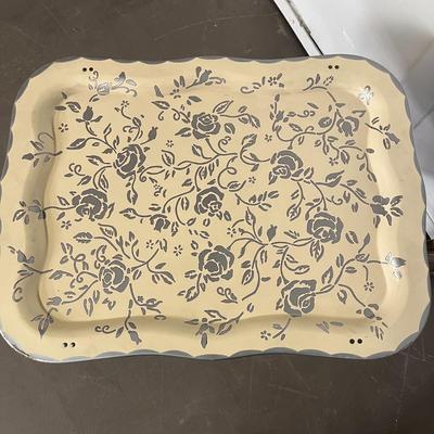 Vintage Metal Folding TV Trays with Stand