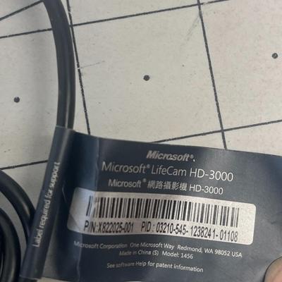 Logitech 960-000010 Webcam & Microsoft Life cam HD-3000