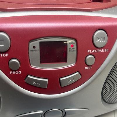 Sylvania SRCD243M Portable CD Boom Box with AM/FM Radio