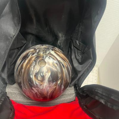 Columbia 300 Bowling Backpack & Track Star ARC Bowling Ball
