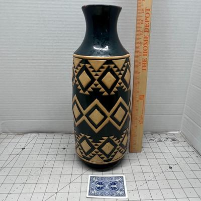 Crestview Collection Aster Vase
