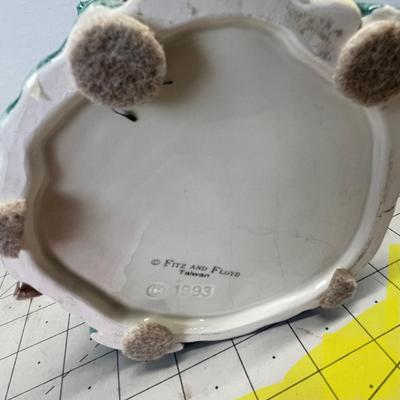 Sale Photo Thumbnail #819: Material: Porcelain, Brand: Fitz & Floyd, Feature: Hand Painted