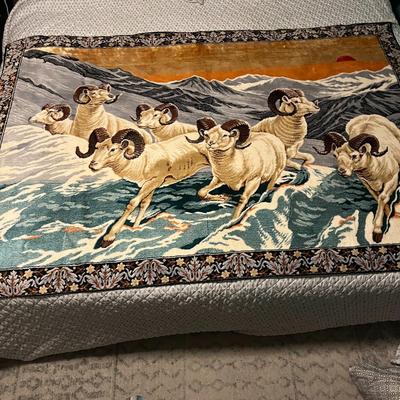 Sale Photo Thumbnail #948: Size: 70.5 x 48, Pattern: Animal Print, Theme: Nature, Style: Retro, Color: Multicolor