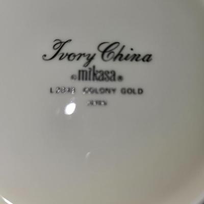 Mikasa Ivory China dinner set
