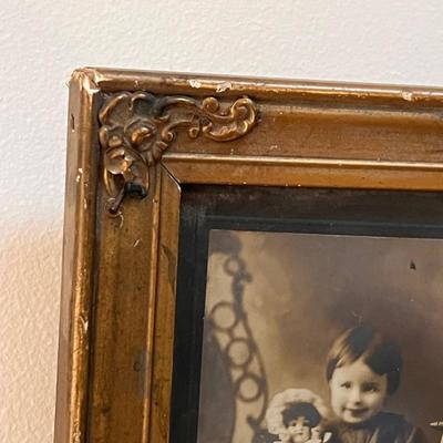 Antique Ornate Photo Album & Framed Photo’s (SR-DZ)