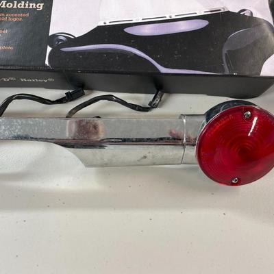 Harley-Davidson Bar & Shield Windshield Molding