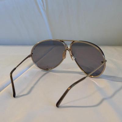 Porsche Design Sunglasses with Several Lenses and Cases (SR-DZ)