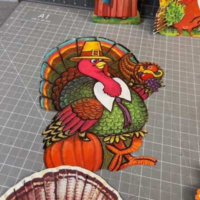 Vintage Thanks Giving Cut out Décor' COLLECTIBLE!!!!! Fun!!!!!
