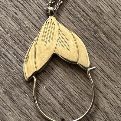 MONET GOLDTONE ROPE CHAIN & FLORAL PENDANT