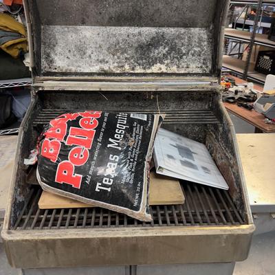 MEMPHIS Wood Fire Grill SMOKER