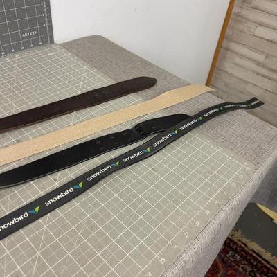 4 Men's Belts 