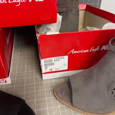 SANDLE: Black, Brown & Gray Heeled 