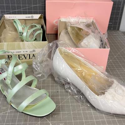 Vintage NEW in the Box, Satin pumps 