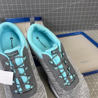 Champion Sierra Size 10 Women's