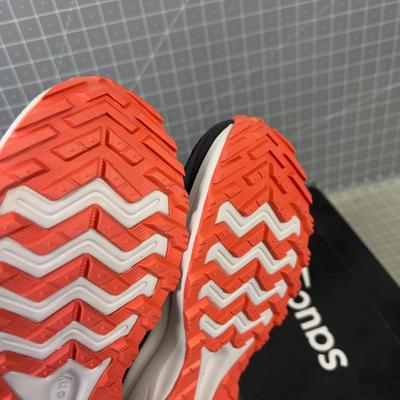 SAUCONY  Shoe Women's