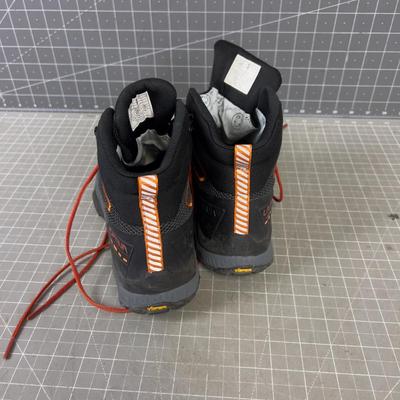 Women's La Sportiva Size 8-1/2 