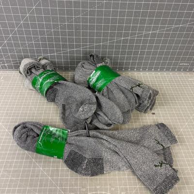 11 Pair of Mid Weight Crew Socks NEW 