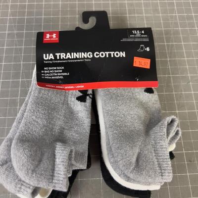 NEW No Show YOUTH Socks 6 pair 