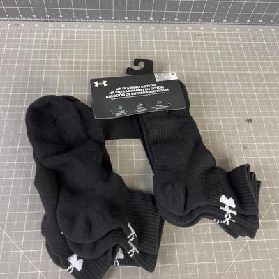 5 Paid of NEW Men's TRAINERS 8.5 to 13 