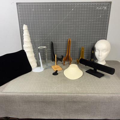 Display Items- All Manner, Jewelry Etc. 