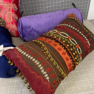 Pile - O- Pillows
