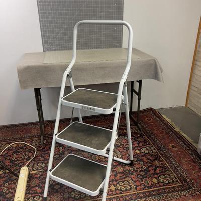 Folding Step Ladder NICE! 