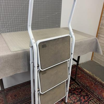Folding Step Ladder NICE! 
